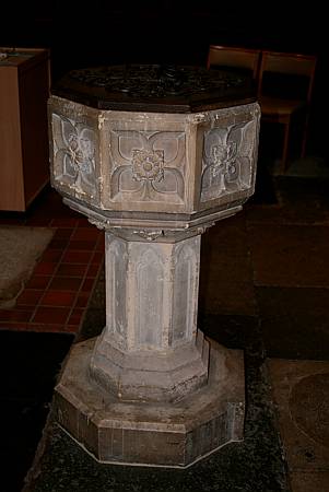 Winchester St Laurence - The Font